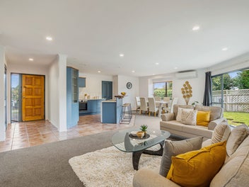 FREEHOLD CORNER SITE!! First Home, No Compromise