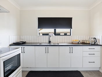 Investment Opportunity-2 Units on a Freehold Title