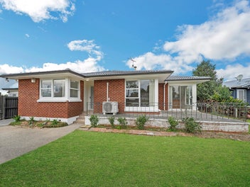 RENOVATED AND READY TO MOVE...