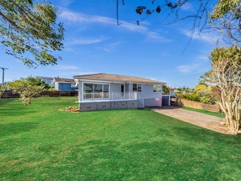 Fully renovated - Ready to move in