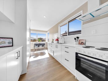 Fully renovated - Ready to move in