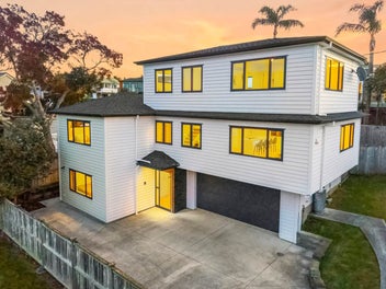 Modern Family Living with Sea Views & Convenience