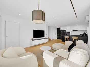 Modern Living, Better Than New