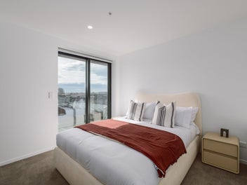Exclusive Sub Penthouse Apartment in the City