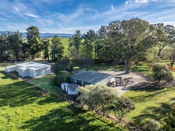 Rural Retreat with Airstrip, Hangar and Workshop