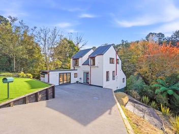 Charming Family Home with Space, Sun & Privacy
