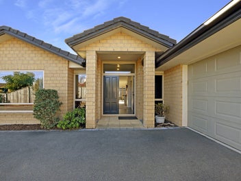 Family Living in the Heart of Brightwater