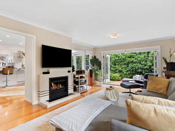 Cool and Creative Living in Bayswater