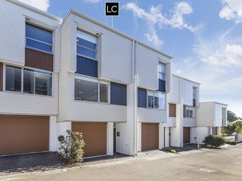 Modern Living in Sunny Newtown