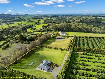 Private and Verdant Tara Road Retreat