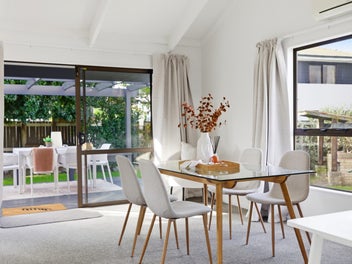 Coastal cottage charm on Range Road