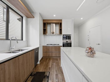 Affordable Modern Family Living in Flat Bush