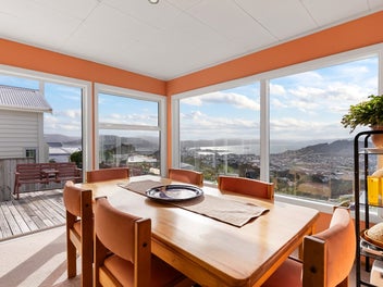 Super Starter - Great Location - Spectacular Views