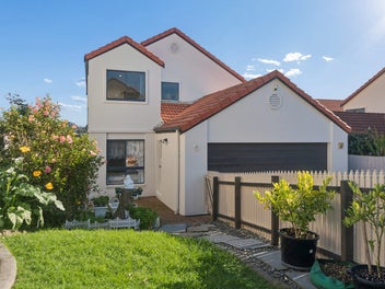 Where Home Comforts Meet Convenient Living