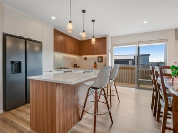 Modern Family Living Without the Maintenance!