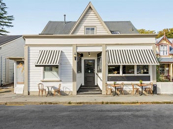 Eat, Stay, Invest - The Ultimate Akaroa