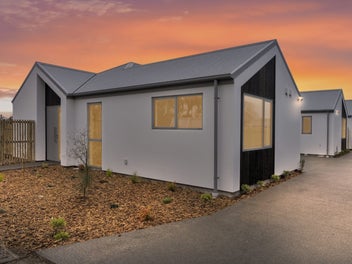 BRAND NEW. FREEHOLD. HIGH-DEMAND LOCATION