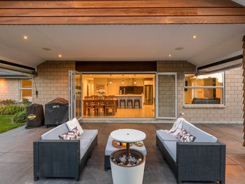 Elegance Meets Ultimate Entertainer's Lifestyle