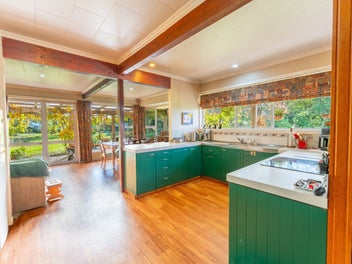 Two Hectare Lifestyle on Cliffs Road