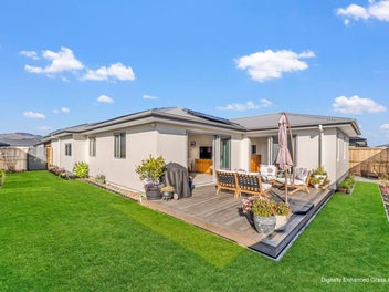 Contemporary Comfort with Solar Efficiency