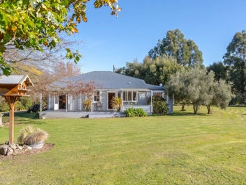 Timeless country charm on 2.4 ha