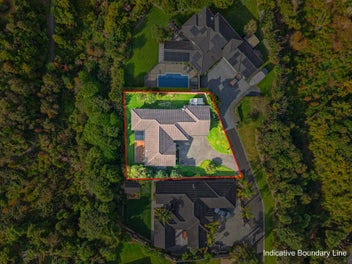 Private Huntington Living with Outlook and Space