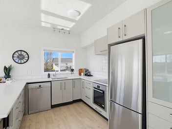 Modernised Classic in Durie!