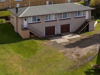Image 1 of 8