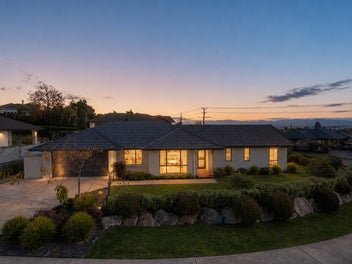 Sleek Modern Living in the Heart of Stoke