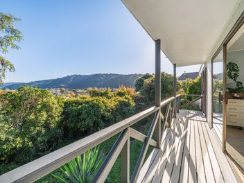 Stylish Upgrades & Sun-Soaked Living