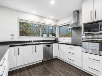 Cashmere High Zoned & Packed with Appeal