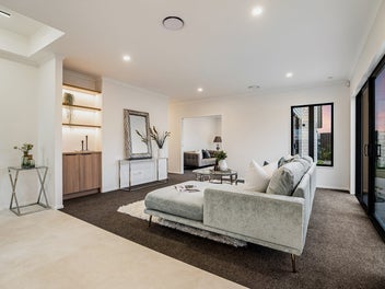 New listing - brand new Sensation home!