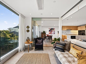 Executive Living in Prestigious Remuera