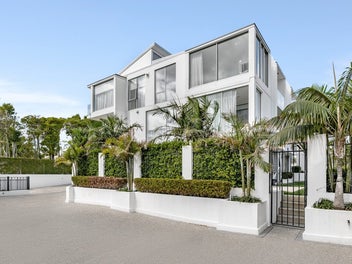 Executive Living in Prestigious Remuera