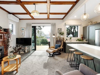Opoho Oasis - A renovated garden retreat