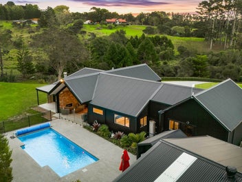 Private, Polished & Near-New