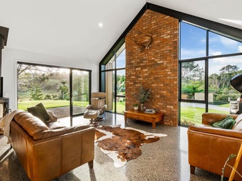 Private, Polished & Near-New