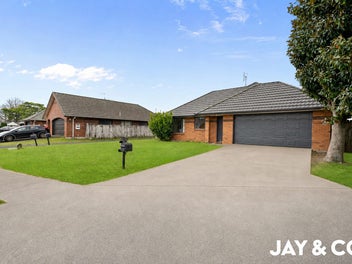 Move-In Ready Solid Brick Gem in Takanini!