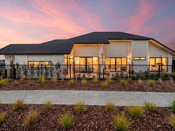 New listing - brand new Sensation home!