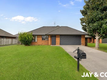 Freehold, Brick and Tile| Must be SOLD!
