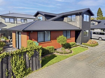 Where Modern Living Meets Garden Serenity
