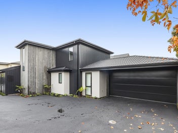 Prestigious location, masterful renovation