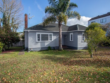 Image 1 of 18