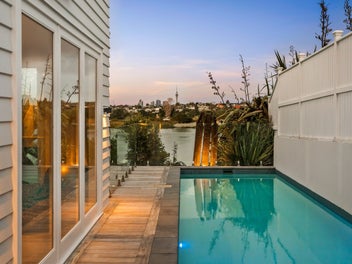 An exceptional, premium, waterside opportunity.