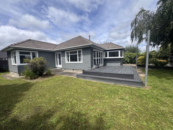 Image 1 of 18
