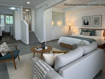 Image 1 of 8