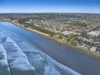 Nest, Invest, Holiday or Airbnb by the Beach