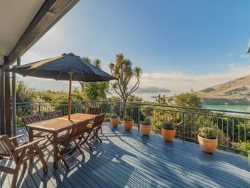 Exceptional views, easy living