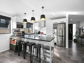 Near New & Exceptional Value