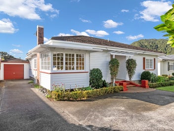 AUCTION | Thursday from 11am